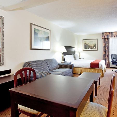 Holiday Inn Express - Chester By Ihg Dış mekan fotoğraf