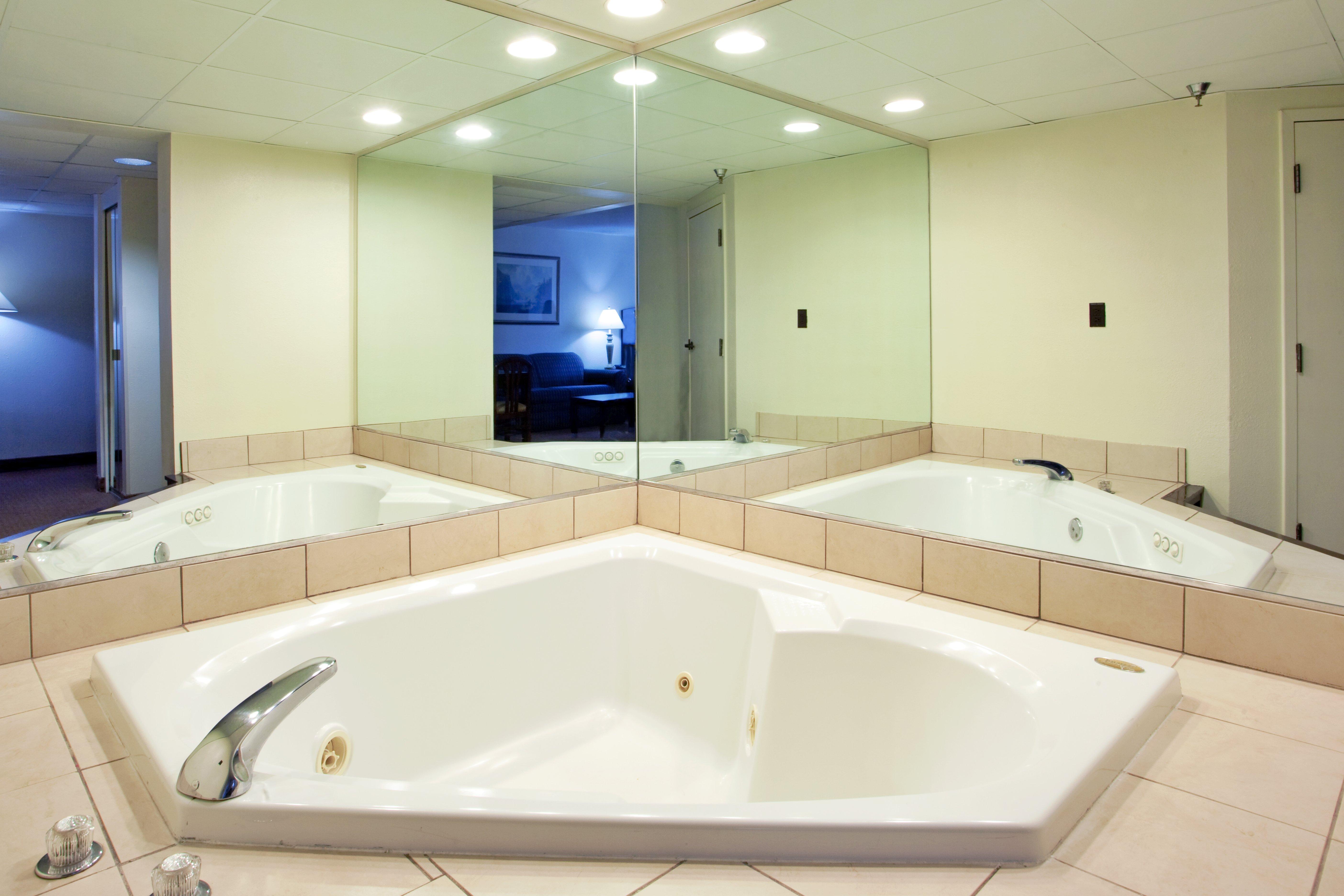 Holiday Inn Express - Chester By Ihg Dış mekan fotoğraf